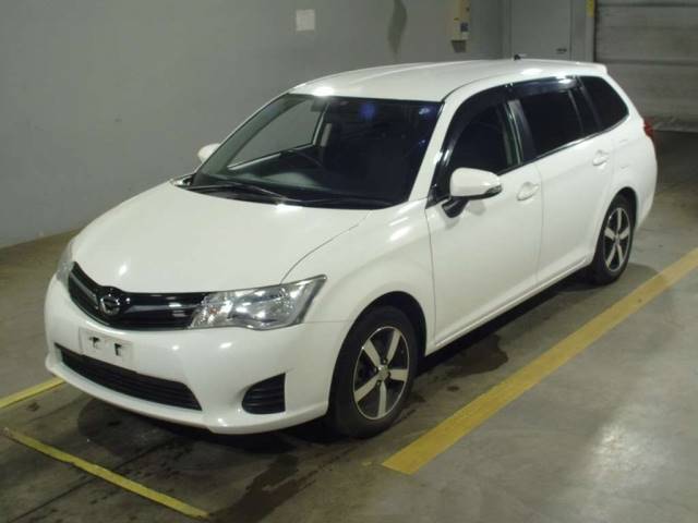 8027 TOYOTA COROLLA FIELDER NZE161G 2012 г. (TAA Hokkaido)